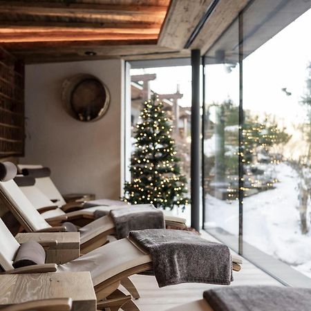 Charmehotel Uhrerhof - Deur Urtijëi Buitenkant foto